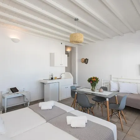 Madres アパート Mykonos Town