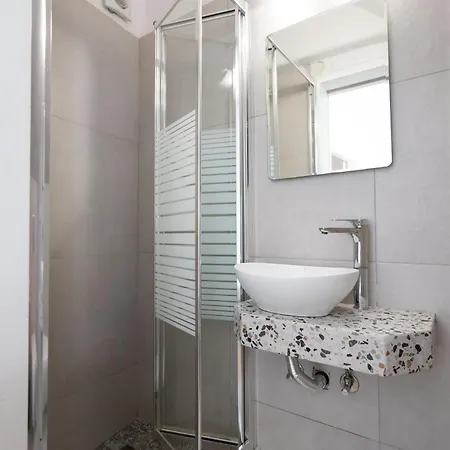 Διαμέρισμα Madres